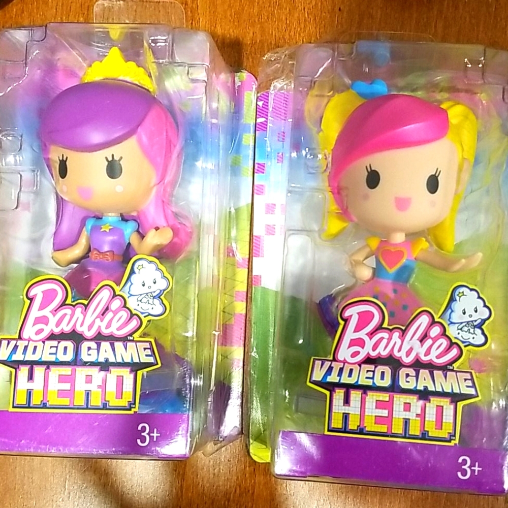 Nwt! 2 barbie video game hero figures
